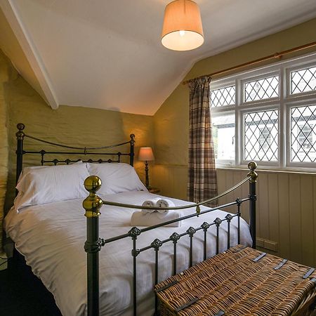 Villa Bwthyn Llys Machynlleth Old Court House Extérieur photo